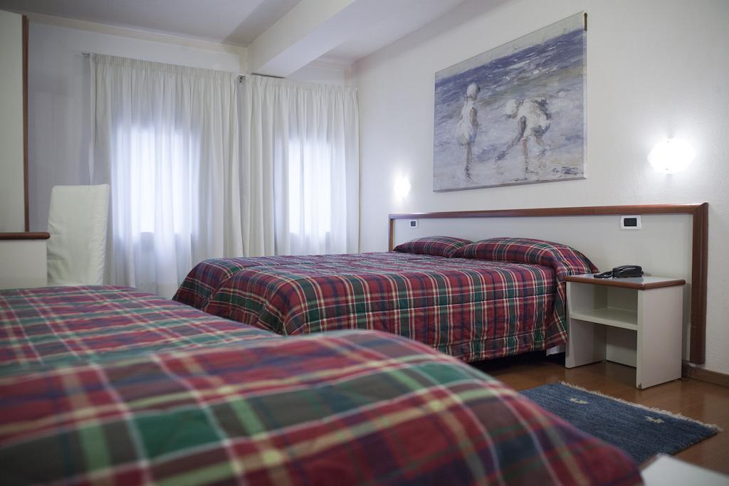 Albergo Da Carlo Виторио Венето Стая снимка