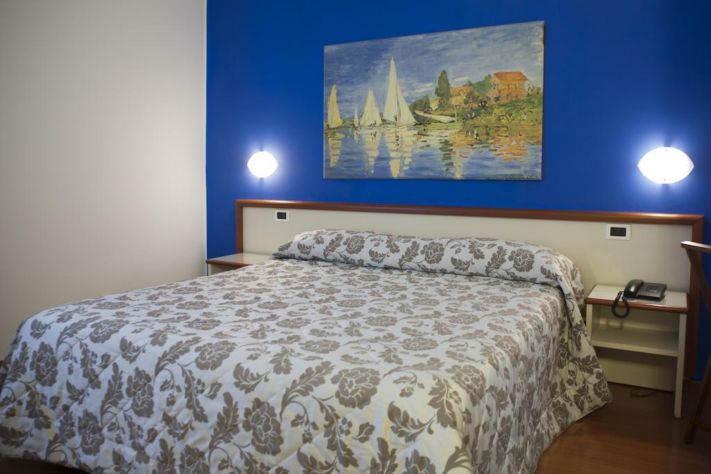 Albergo Da Carlo Виторио Венето Стая снимка